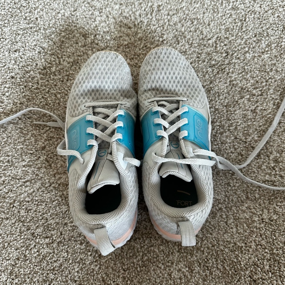 Nike Women's Renew In-Season TR 10 Training Shoes